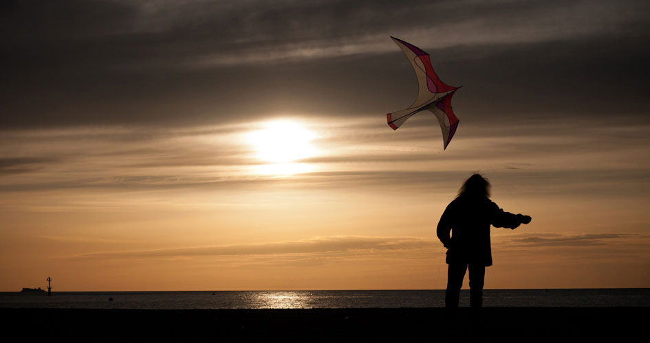 10 - Arty shot of Keith & his birdie in the sunset 10 - Arty shot of Keith & his birdie in the sunset